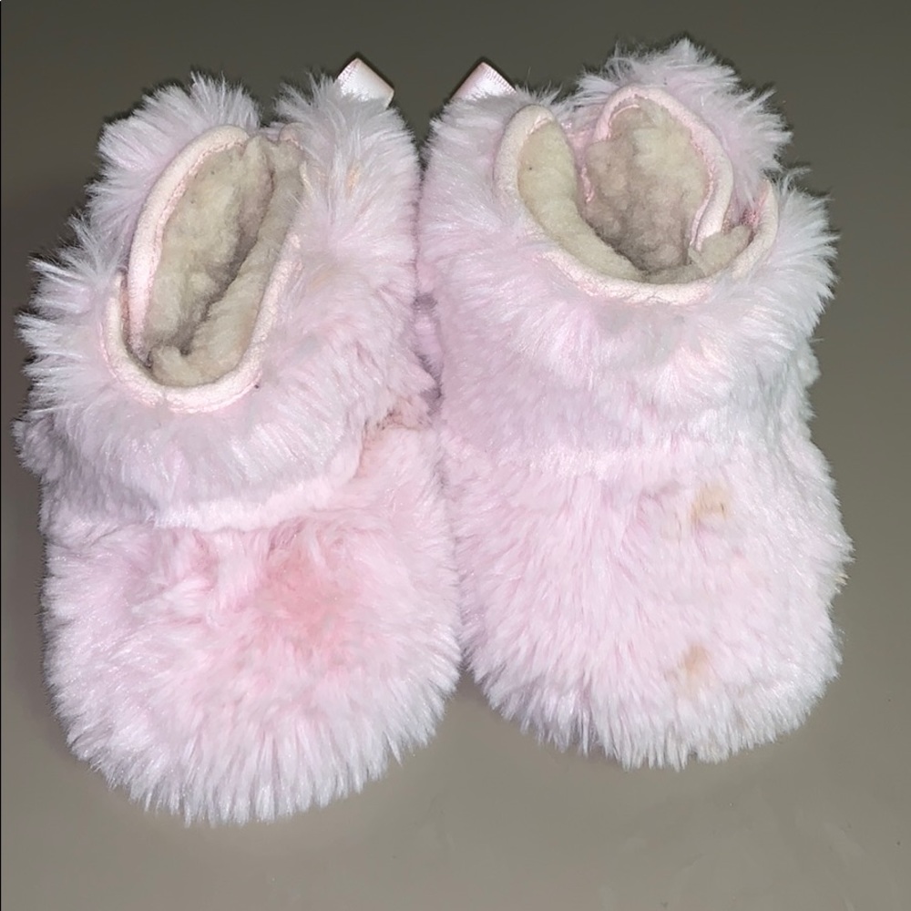 Girls toddler Ugg’s.